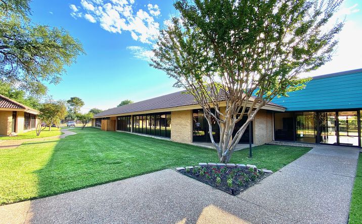Pictures of Office property located at 1550 Norwood Dr, Hurst, TX 76054 for lease - image #1