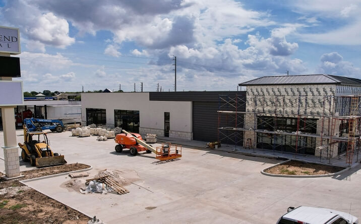 Pictures of Retail property located at 28151 Southwest Fwy, Rosenberg, TX 77471 for lease - image #1