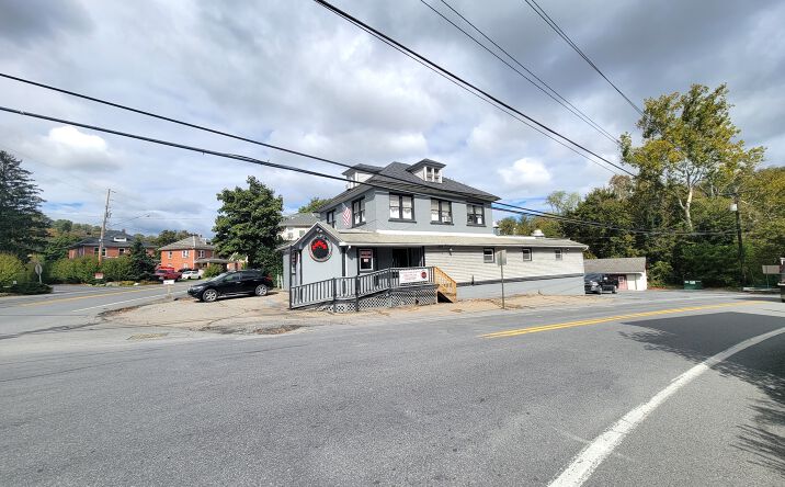 Pictures of Retail, Restaurant property located at 6618 S Delaware Dr, Bangor, PA 18013 for sales - image #1