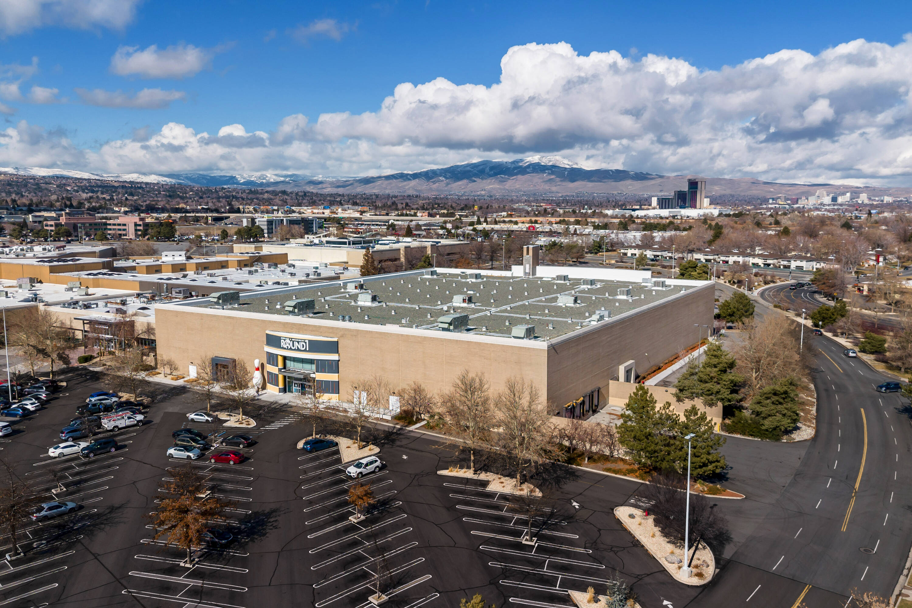 5400 Meadowood Mall Cir, Reno, NV 89502