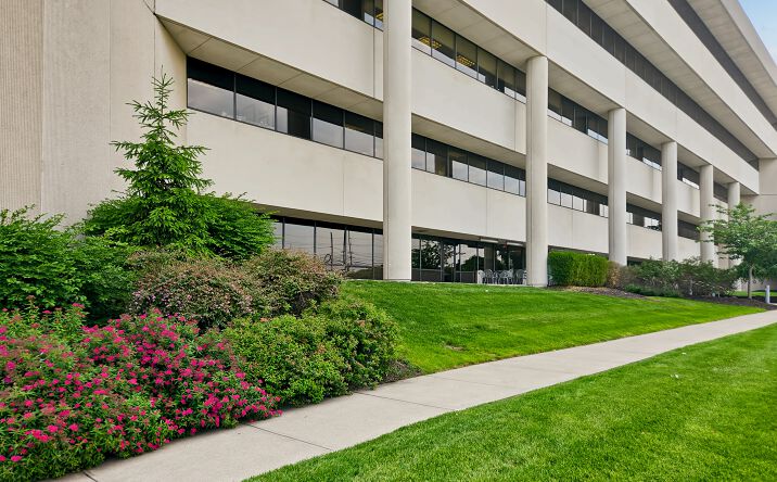 Pictures of Office property located at 2001 US-46, Parsippany-Troy Hills, NJ 07054 for lease - image #1