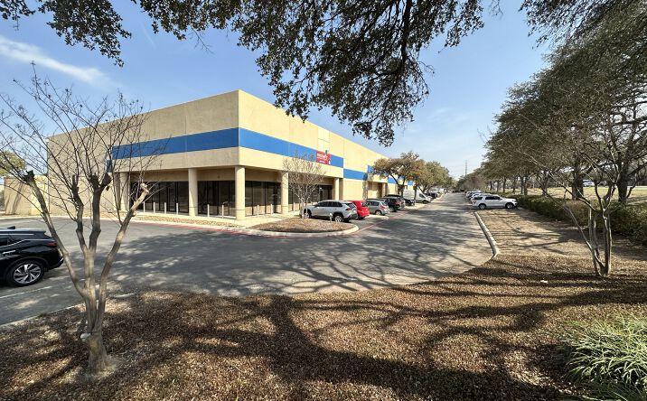 Pictures of Industrial property located at 6001-6035 Randolph Blvd, San Antonio, TX 78233 for lease - image #1
