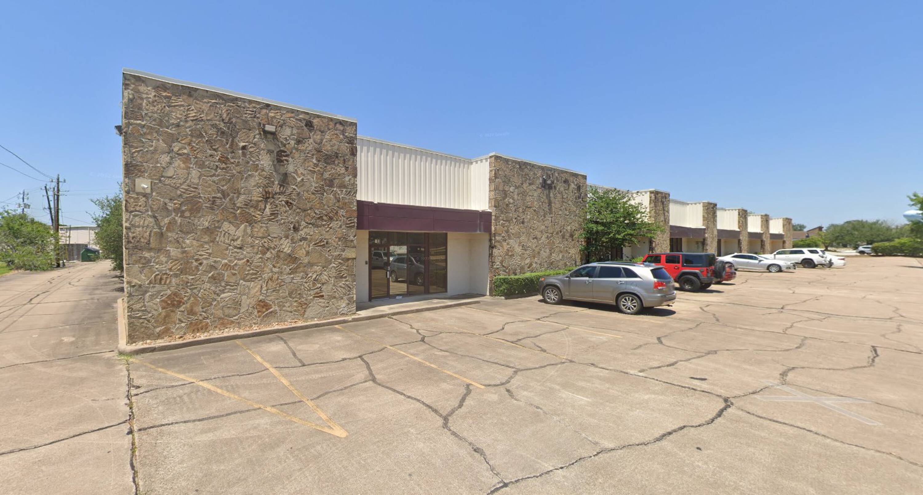 902 - 930 Gemini St
