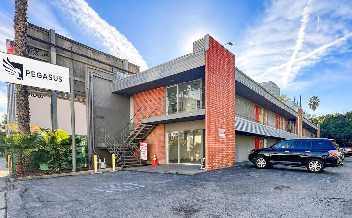 Pictures of Office property located at 16218 Ventura Blvd, Los Angeles, CA 91436 for lease - image #1