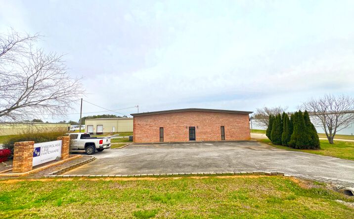 Pictures of Industrial property located at 105 Rainbow Industrial Blvd, Rainbow City, AL 35906 for sales - image #1