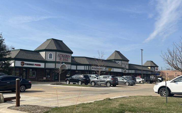 Pictures of Retail property located at 9500 Diamond Centre Dr, Mentor, OH 44060 for lease - image #1
