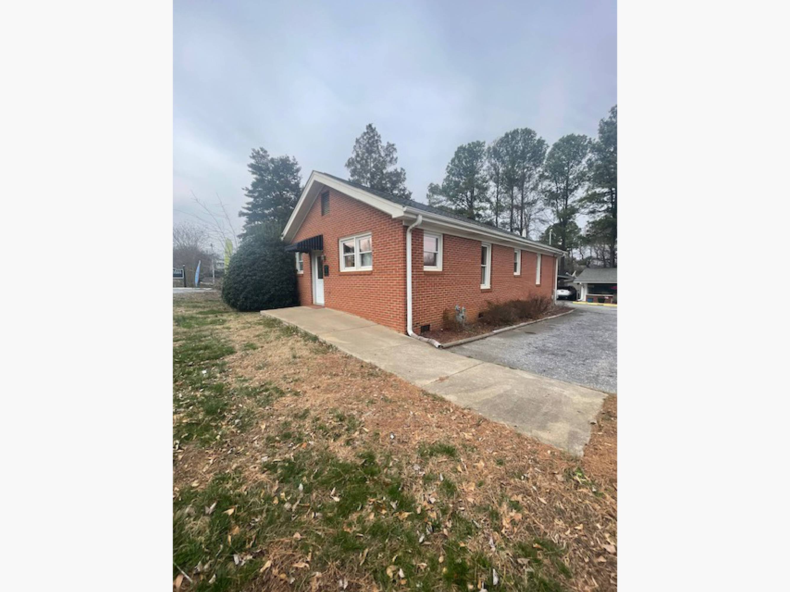 2880 Reidville Rd, Spartanburg, SC 29301