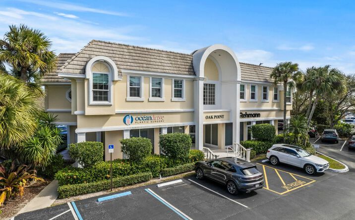 Pictures of Office property located at 5070 N Florida A1A, Vero Beach, FL 32963 for lease - image #1