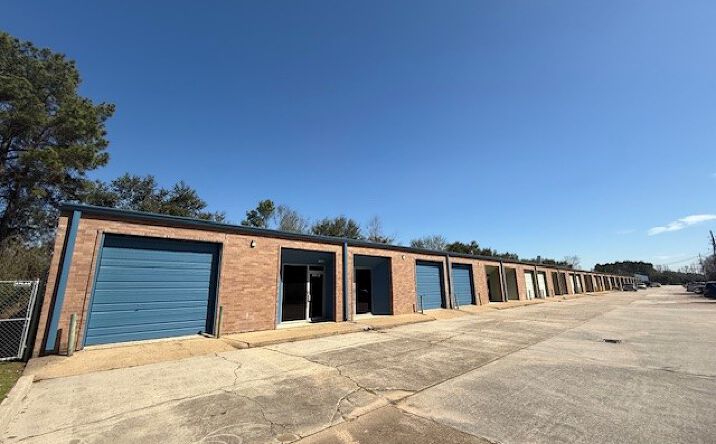 Pictures of Retail, Office, Industrial property located at 2530 Old Louetta Loop, Spring, TX 77388 for sales - image #1