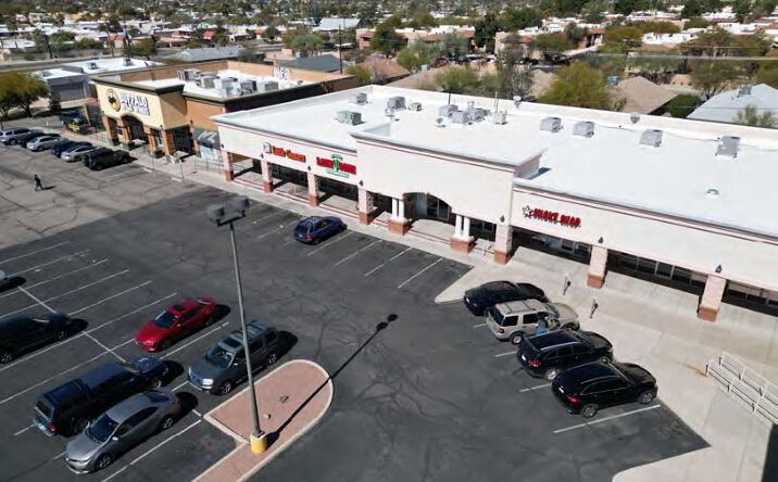 Pictures of Retail property located at 64 N Harrison Rd, Tucson, AZ 85748 for lease - image #1