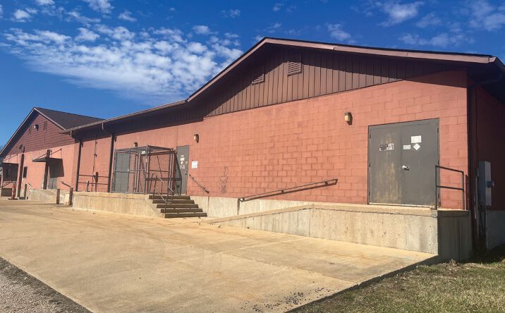 Pictures of Retail, Office property located at 20 E Springfield Rd, Sullivan, MO 63080 for lease - image #1