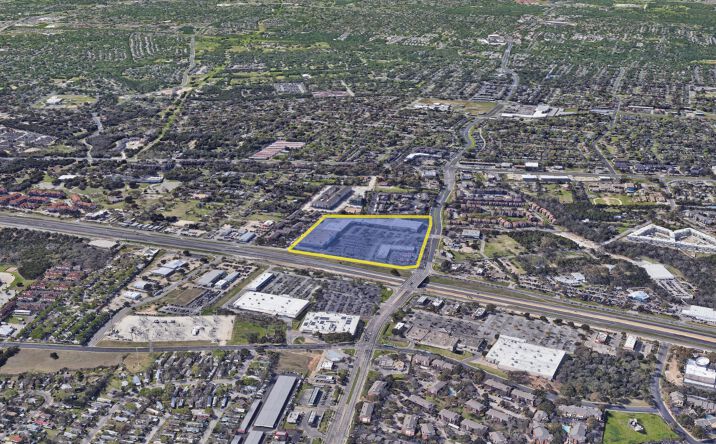 Pictures of Retail property located at 801 E William Cannon Dr, Austin, TX 78745 for lease - image #1