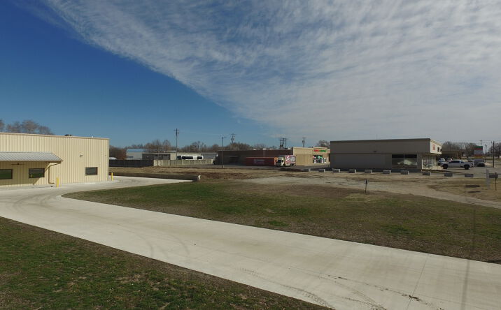 Pictures of Office property located at 1420 East 61st St N, Wichita, KS 67219 for lease - image #1