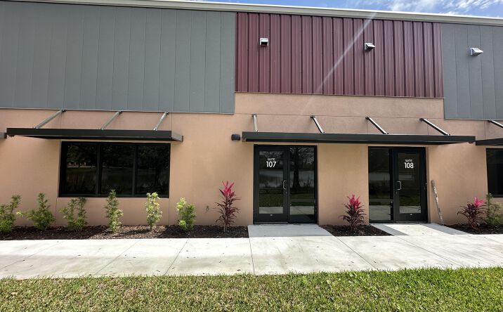 Pictures of Industrial property located at 4214 Solutions Ln, Bradenton, FL 34211 for lease - image #1