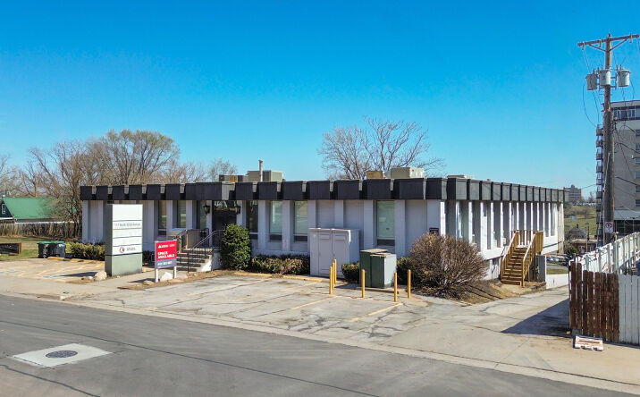 Pictures of Office property located at 117 N 32nd Ave, Omaha, NE 68131 for sales - image #1