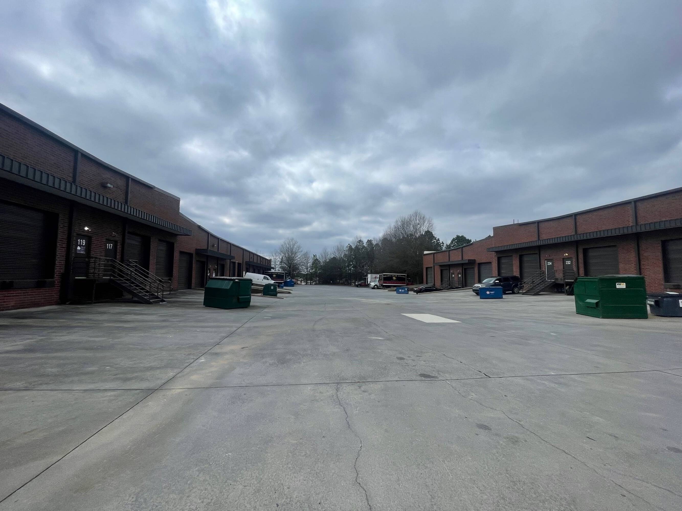 3939 Royal Dr NW, Kennesaw, GA 30144