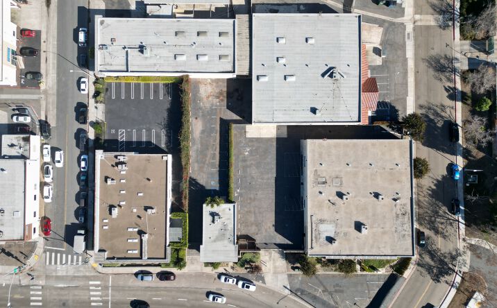 Pictures of Office, Land property located at 5422 Napa St, San Diego, CA 92110 for lease - image #1