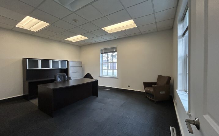 Pictures of Office property located at 450 E Higgins Road, Elk Grove Village, IL 60007 for lease - image #1