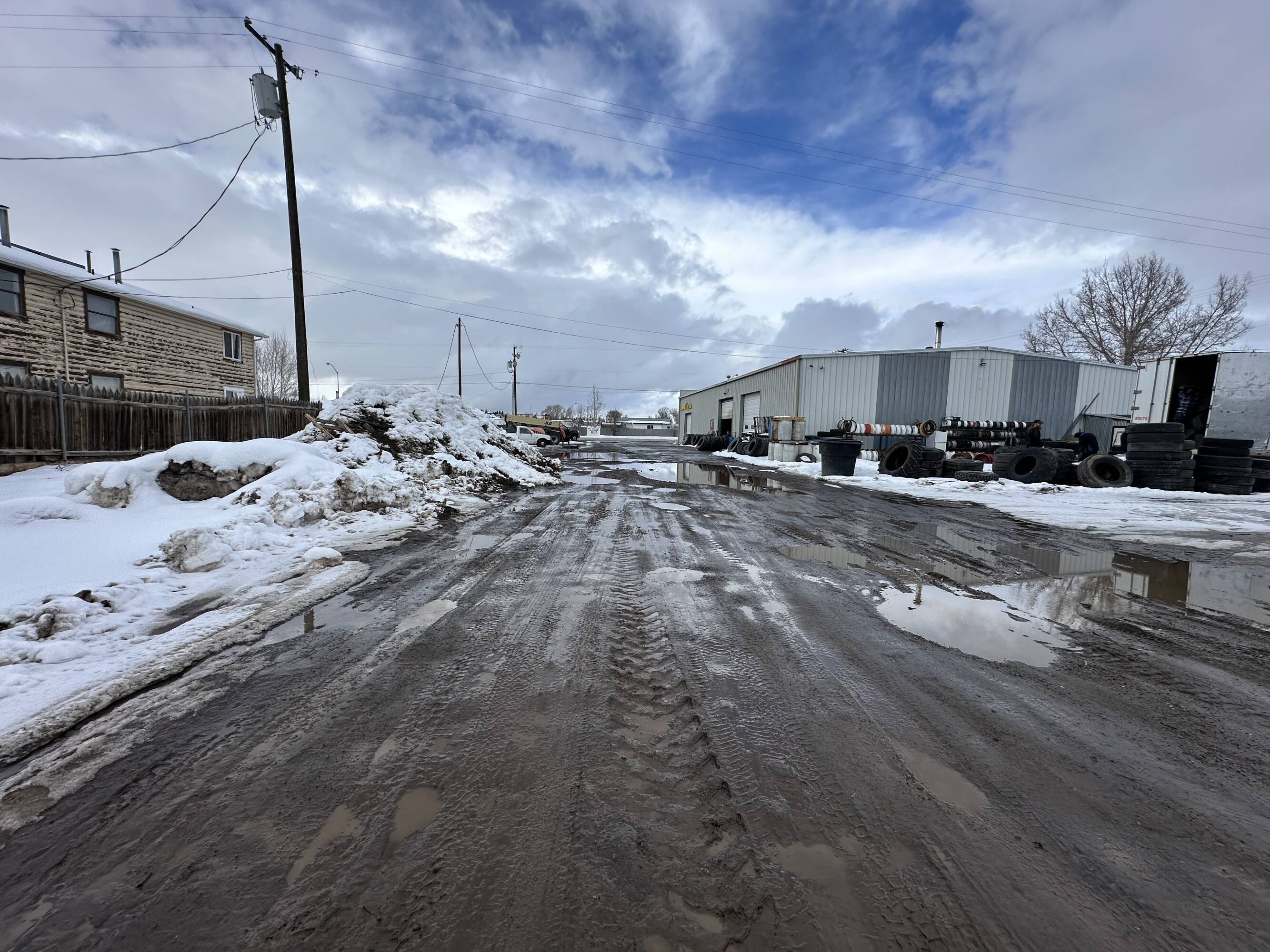 220 Superior Dr, Evanston, WY 82930