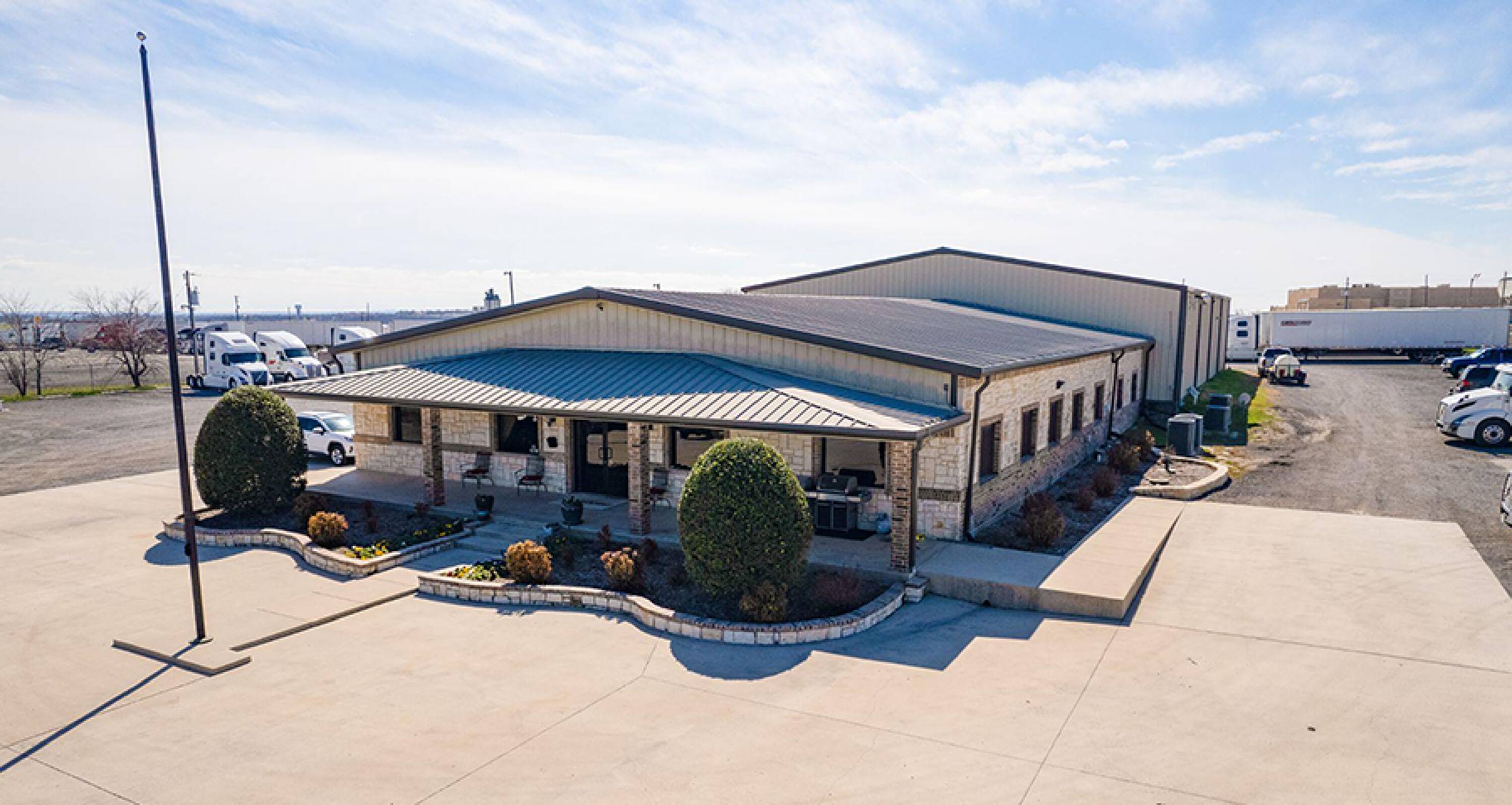 1346 Markum Ranch Rd E, Fort Worth, TX 76126