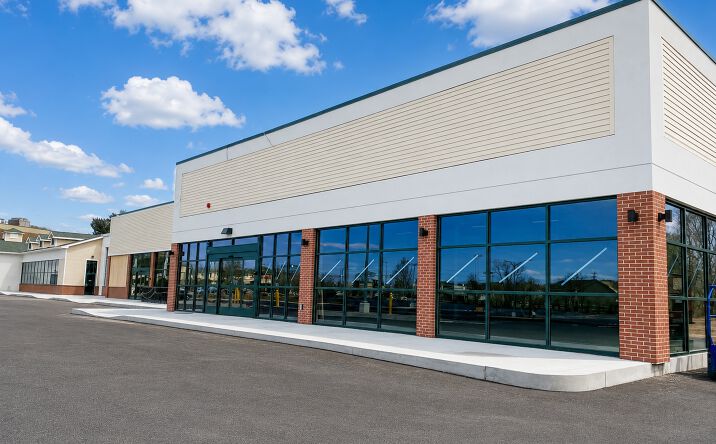 Pictures of Retail property located at 2574 W Shore Rd, Warwick, RI 02889 for lease - image #1