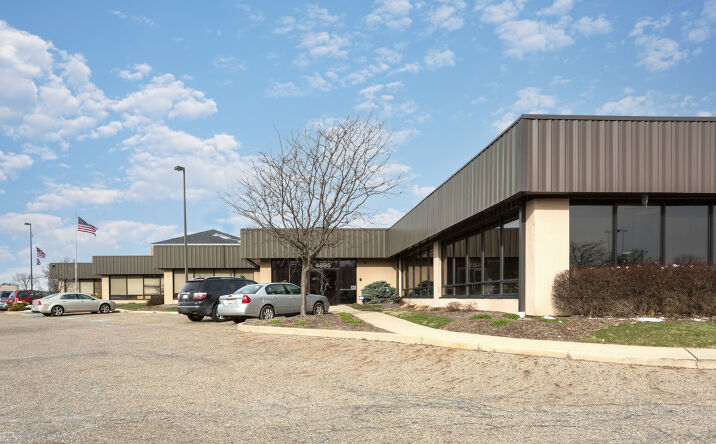 Pictures of Office property located at 4895 Dressler Rd NW, Canton, OH 44718 for sales - image #1
