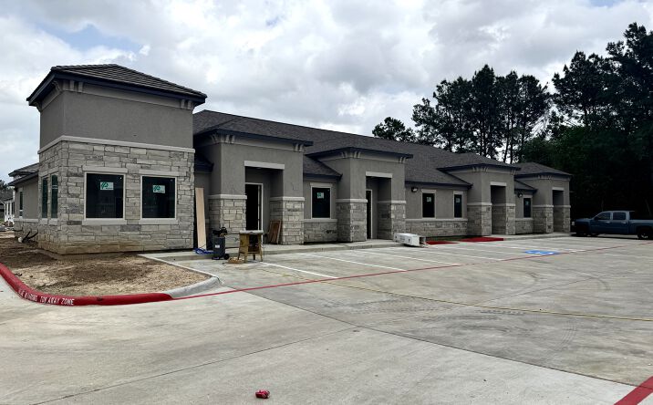 Pictures of Office property located at 12422 Spring Cypress Rd, Tomball, TX 77377 for lease - image #1