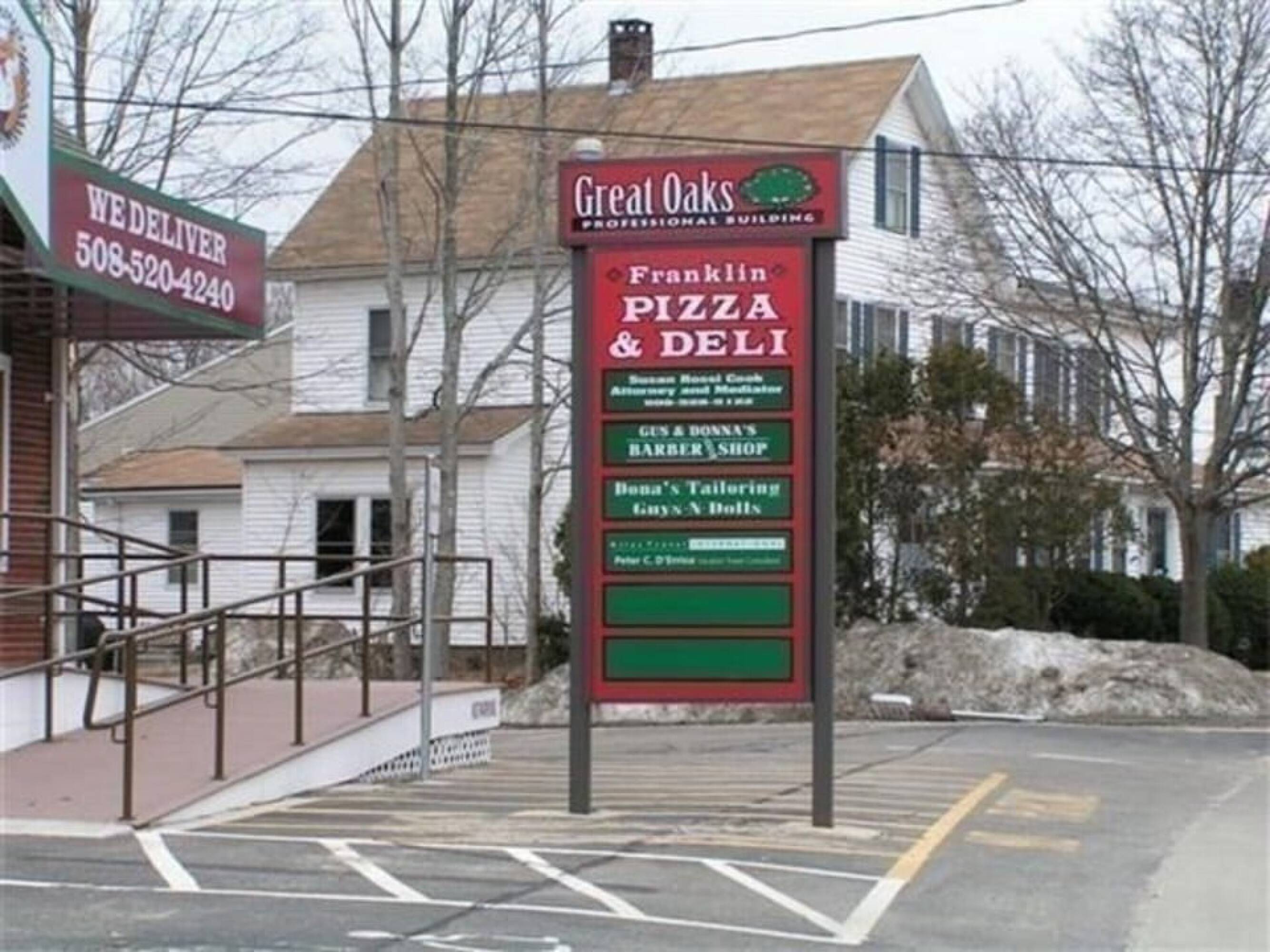 16 Cottage St, Franklin, MA 02038