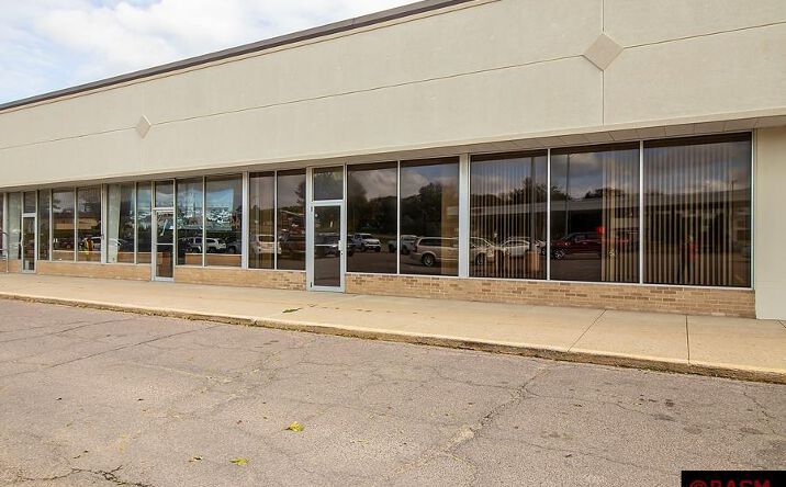 2015 S Broadway St, New Ulm, MN 56073 | Crexi.com