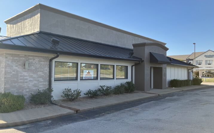 Pictures of Retail, Restaurant property located at 133 St Robert Blvd, Saint Robert, MO 65584 for lease - image #1