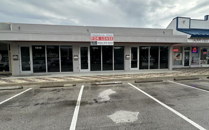 Pictures of Retail property located at 1610 SE 3rd Court, Deerfield Beach, FL 33441 for lease - image #1