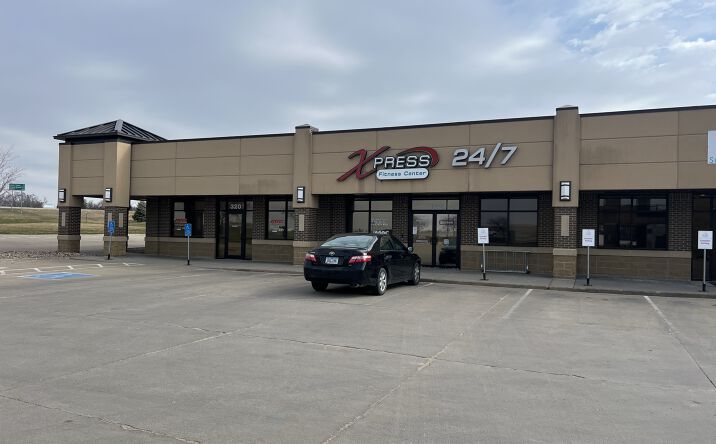 Pictures of Retail property located at 320 80th St Ct, Fairfax, IA 52228 for lease - image #1