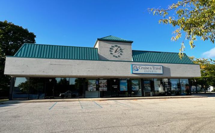 Pictures of Retail, Office property located at 301 W Savidge St, Spring Lake, MI 49456 for lease - image #1