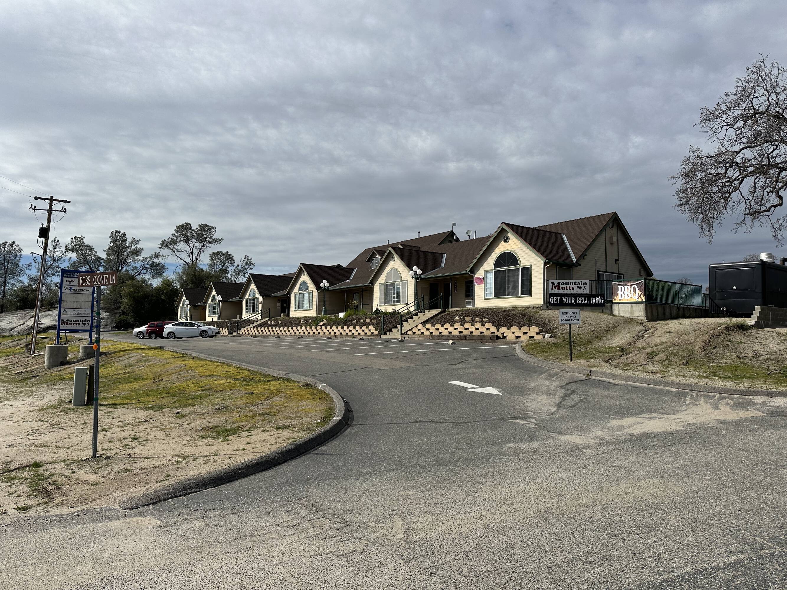 29369 Auberry Rd, Prather, CA 93651