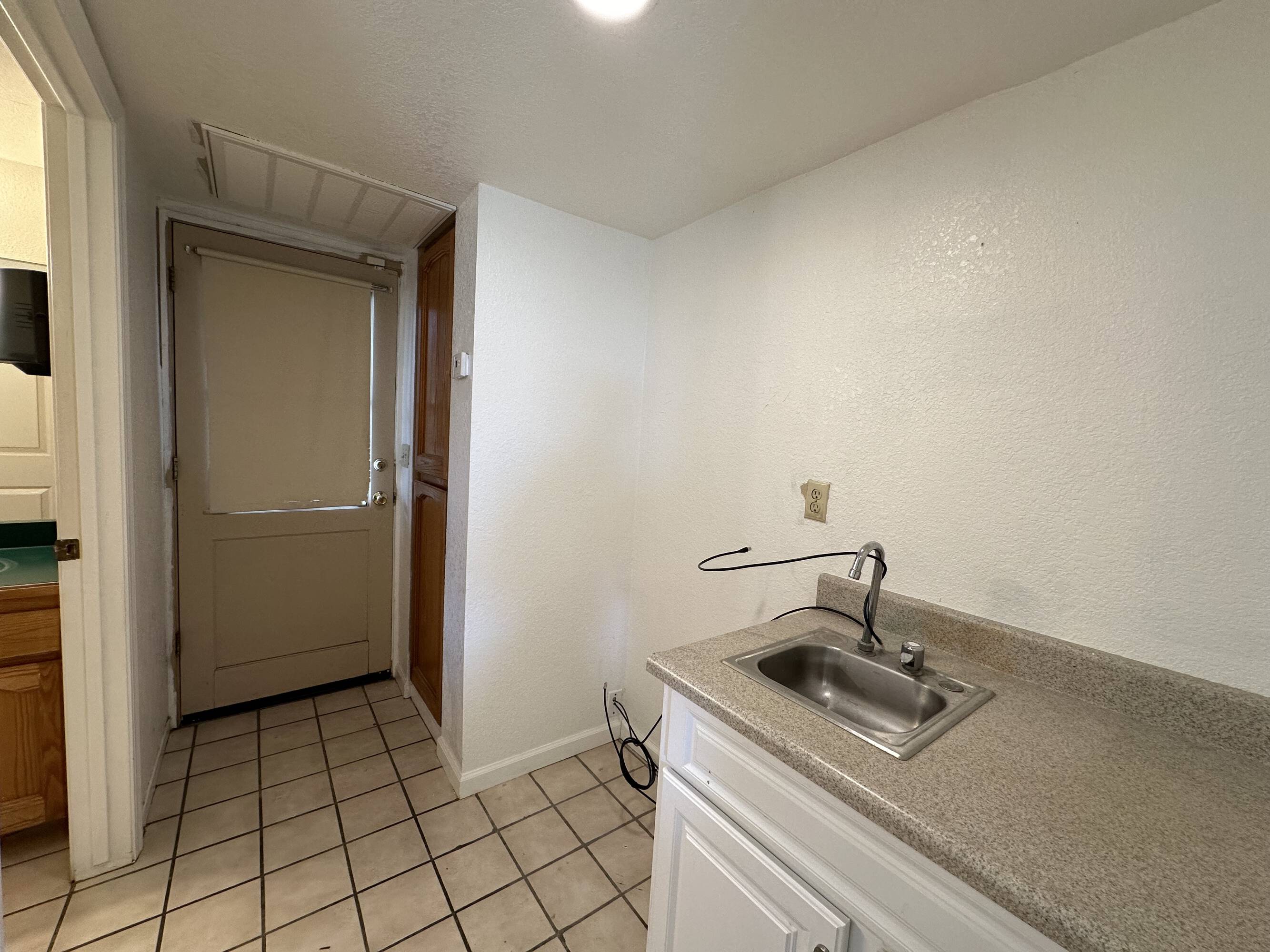 29369 Auberry Rd, Prather, CA 93651