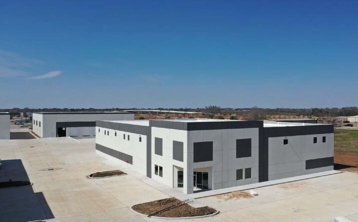 Pictures of Industrial property located at 1613 N Main St, Pearland, TX 77581 for sales - image #1