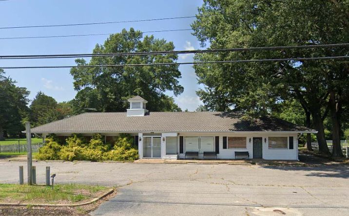 Pictures of Retail property located at 11865 Rolfe Hwy, Surry, VA 23883 for lease - image #1