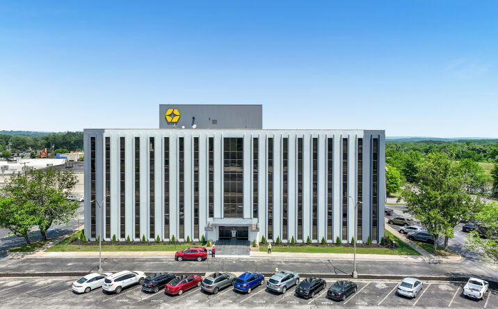 Pictures of Office property located at 5751 Uptain Rd, Chattanooga, TN 37411 for lease - image #1