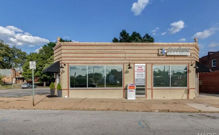 Pictures of Office property located at 4700 Hampton Ave, St. Louis, MO 63109 for lease - image #1