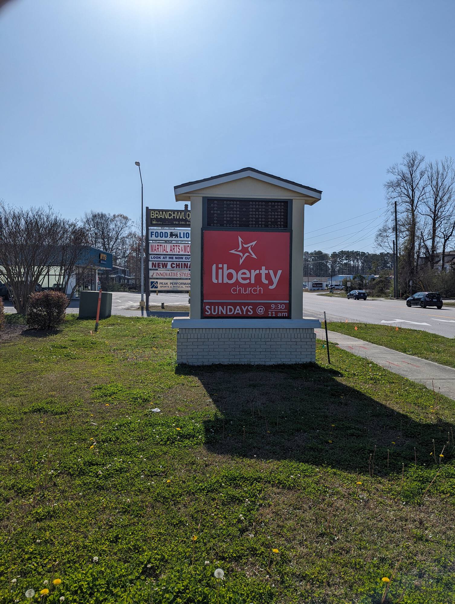 110 Branchwood Dr, Jacksonville, NC 28546