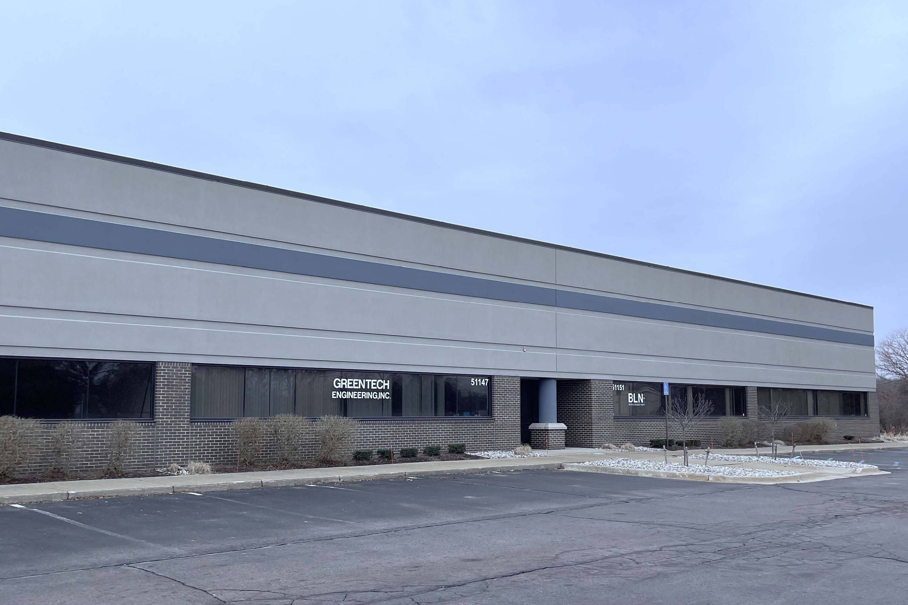 51147 Pontiac Trail, Wixom, MI 48393