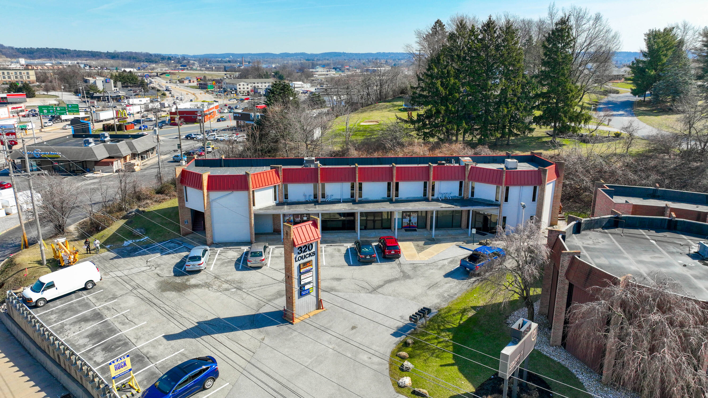 320 Loucks Rd, York, PA 17404