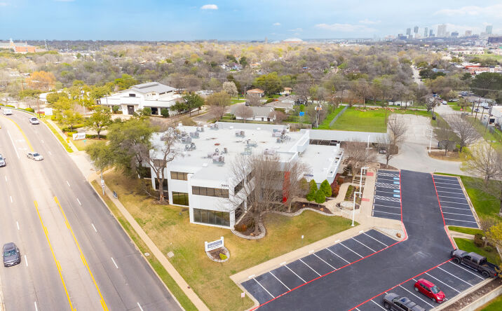 Pictures of Office property located at 3801 Hulen St, Fort Worth, TX 76107 for lease - image #1