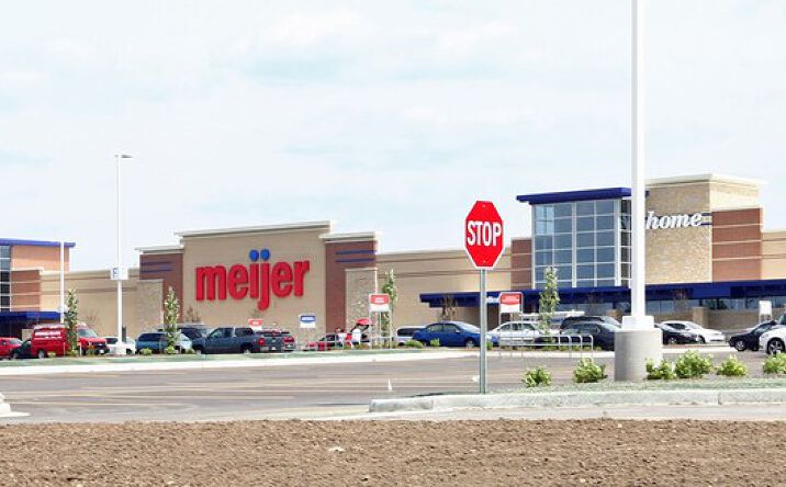 Pictures of Retail property located at 7701 Green Bay Rd, Kenosha, WI 53142 for lease - image #1