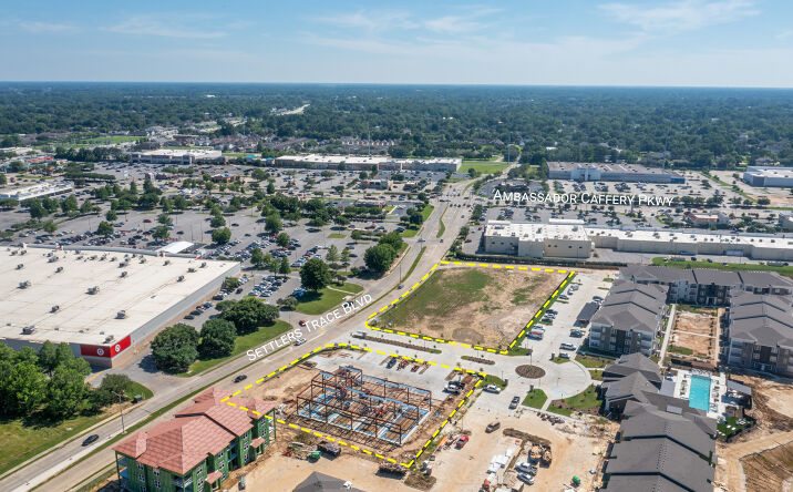 Pictures of Retail, Office property located at Settlers Trace Blvd, Lafayette, LA 70508 for lease - image #1