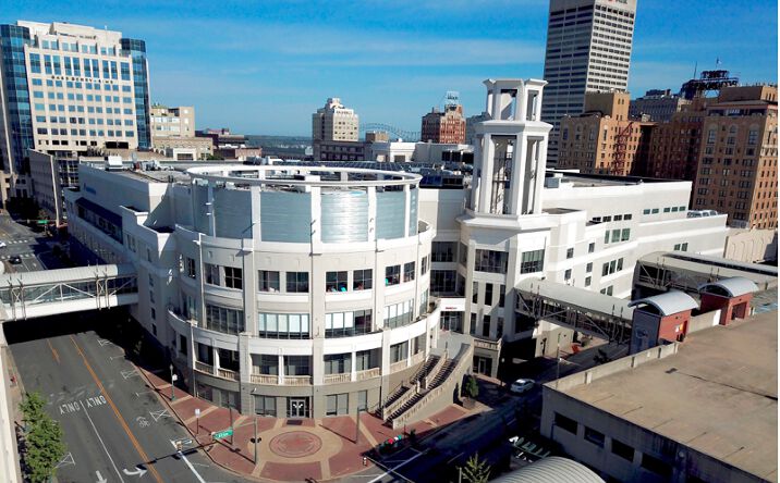 Pictures of Office property located at 150 Peabody Pl, Memphis, TN 38103 for lease - image #1