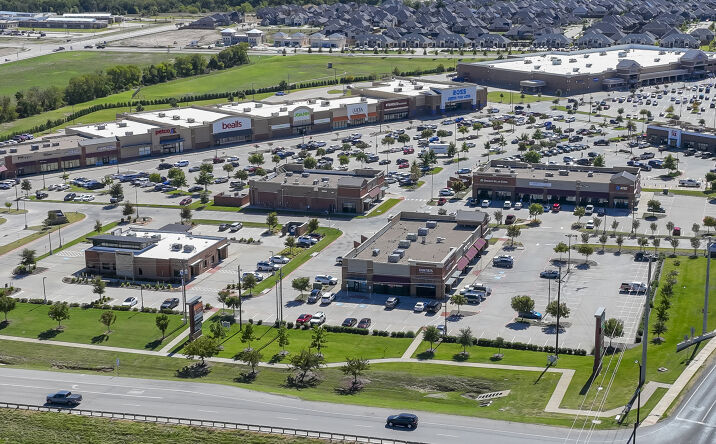 Pictures of Retail, Land property located at 2000-2040 Fm 663, Midlothian, TX 76065 for lease - image #1