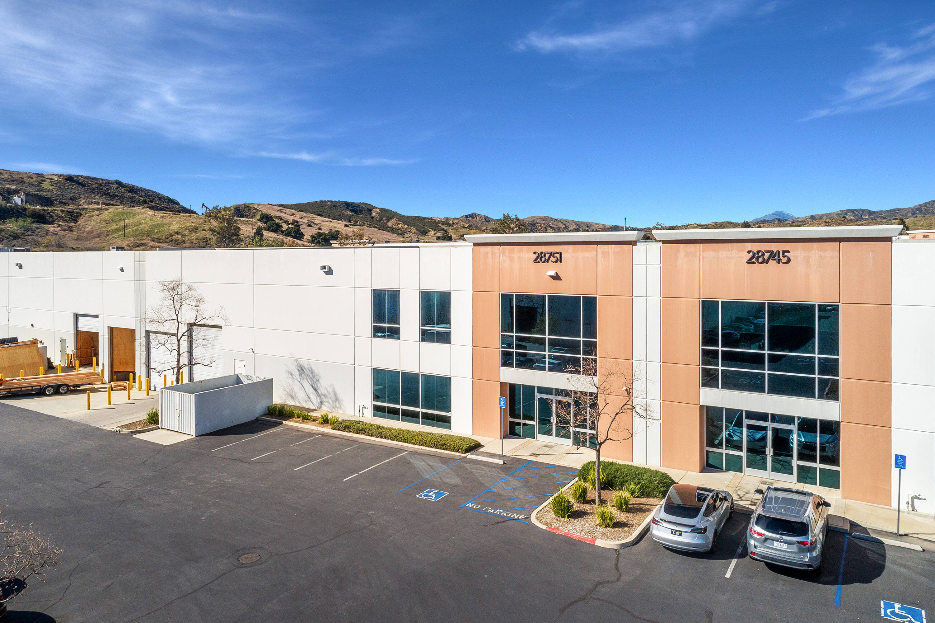 28751 Industry Dr, Valencia, CA 91355