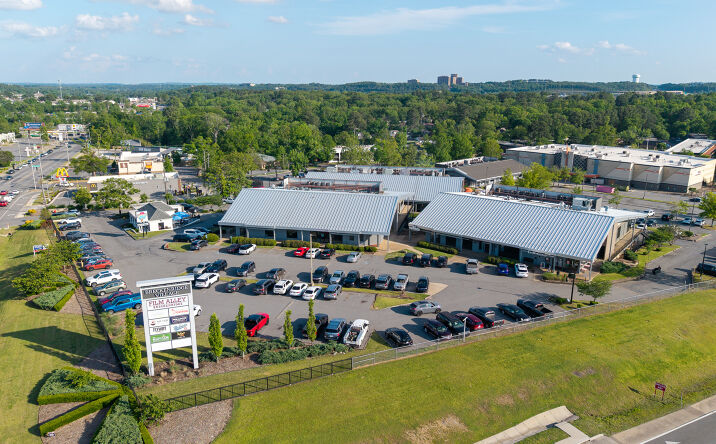 Pictures of Retail, Office property located at 10301 N Rodney Parham Rd, Little Rock, AR 72227 for lease - image #1