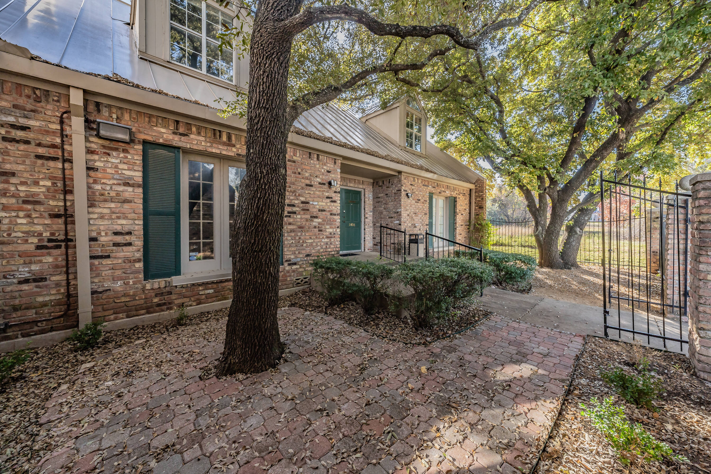 1402 S Clark Rd, Duncanville, TX 75137 | Crexi.com